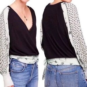 Free People Women's Auxton Long Sleeve Thermal Wrap Top V Neck Black/Greem SZ M